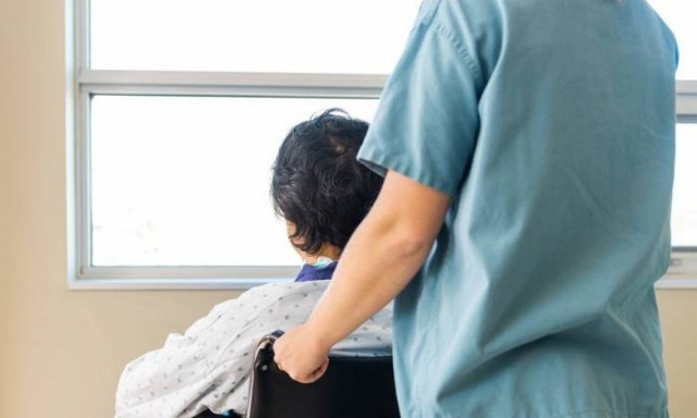 Σύλληψη 5 αλλοδαπών αποκλειστικών νοσοκόμων σε δημόσιο νοσοκομείο