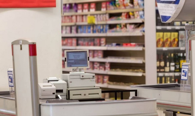 Σε κίνδυνο 2.500 θέσεις εργασίας στα καταστήματα franchise του Μαρινόπουλου