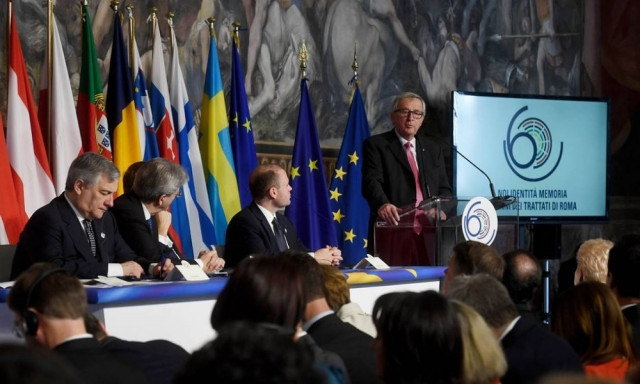 Γιούνκερ: «Πρέπει να είμαστε περήφανοι για την Ευρώπη»