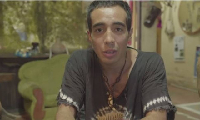 Αυτός είναι Survivor: Επιβίωσε για εννιά μέρες στον Αμαζόνιο χάρη στις μαϊμούδες! (vid)