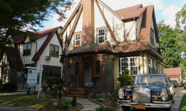 ΗΠΑ: Αστρονομικό ποσό για το σπίτι όπου γεννήθηκε και μεγάλωσε ο Τραμπ (pics)