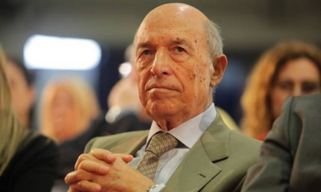 Κώστας Σημίτης: Ύστερα από 13 χρόνια σιωπής, θυμήθηκε να μιλήσει!