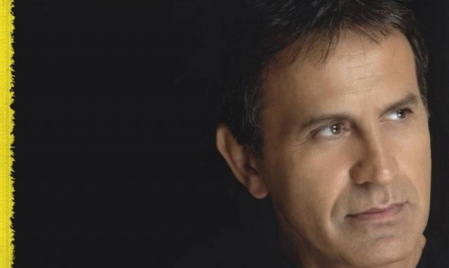 Γιώργος Νταλάρας και Εστουδιαντίνα Νέας Ιωνίας τραγουδούν για τη Σμύρνη!