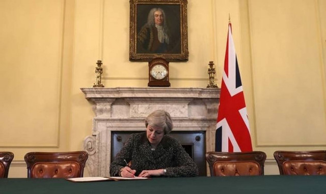 H Τερέζα Μέι καθησυχάζει τους Ευρωπαίους εταίρους για το Brexit