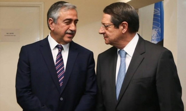 Κινητικότητα ενόψει του δείπνου Αναστασιάδη - Aκιντζί, την Κυριακή