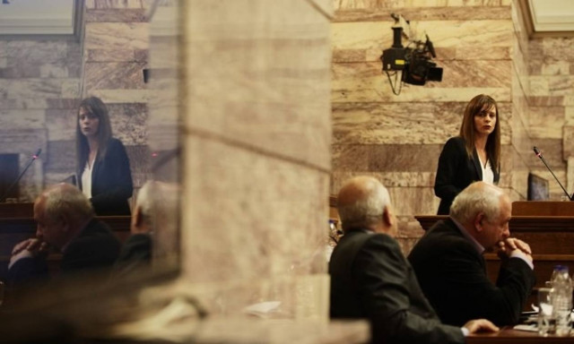 Μετά το Εργασιακό η Αχσιόγλου βάζει τάξη στα ακίνητα του υπουργείου