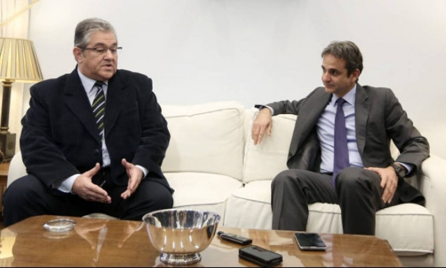 Συναντήσεις Μητσοτάκη με Θεοδωράκη και Κουτσούμπα την επόμενη εβδομάδα