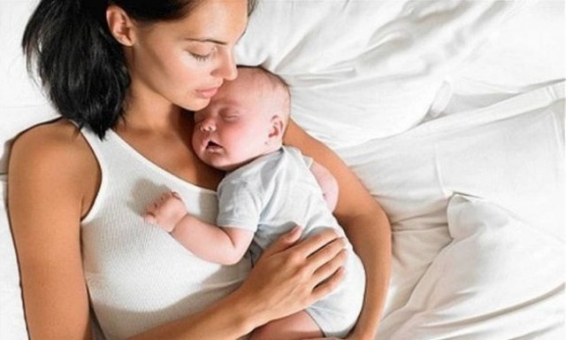 Πέντε πράγματα που δεν πρέπει να πείτε σε μία νέα μαμά +1 που επιβάλλεται!