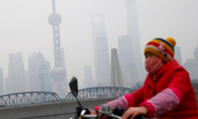 «Πορτοκαλί συναγερμός» στο Πεκίνο λόγω της ατμοσφαιρικής ρύπανσης