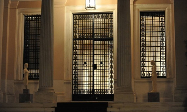 Μαξίμου: Εκτός πραγματικότητας τα καταστροφολογικά σενάρια