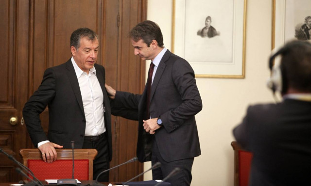 Μπαράζ επαφών Μητσοτάκη με τους πολιτικούς αρχηγούς