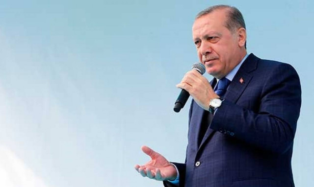 Νέο παραλήρημα Ερντογάν: Εμείς δεν είμαστε Έλληνες να μας πετάξετε στη θάλασσα