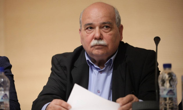 Βούτσης: Μετά το Πάσχα τα νέα μέτρα - Δεν έχουμε εντολή απόδρασης