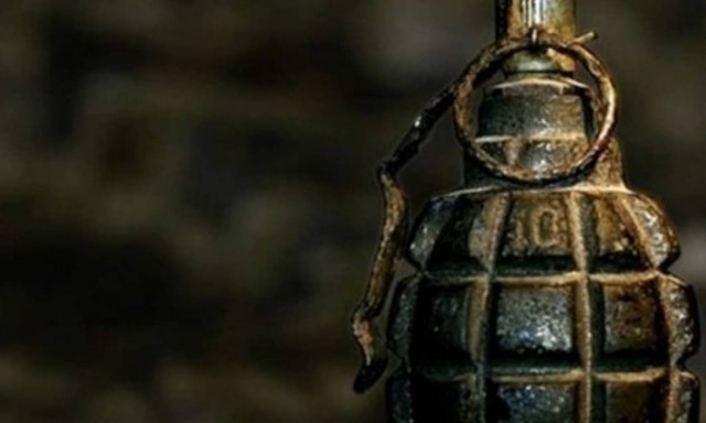 Συναγερμός στην Κατερίνη – Βρέθηκε χειροβομβίδα στη θάλασσα