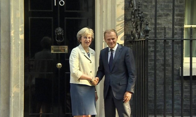 Brexit: Τουσκ και Μέι συμφώνησαν για αποκλιμάκωση των εντάσεων – Τι είπαν για Γιβραλτάρ