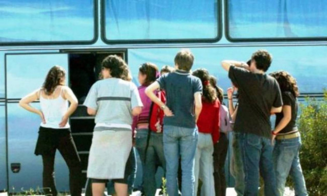 ΣΟΚ στην Κρήτη! Καθηγητής πέθανε μέσα σε σχολικό λεωφορείο!