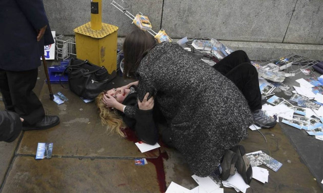 Βρετανία: Πέθανε η γυναίκα που είχε πηδήξει στον Τάμεση κατά την τρομοκρατική επίθεση στο Λονδίνο