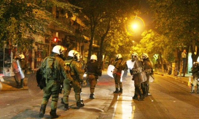 Εξάρχεια: Διπλή επίθεση εναντίον των ΜΑΤ