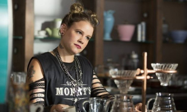 Κόρη ποιανού διάσημου ζευγαριού είναι η όμορφη barista;