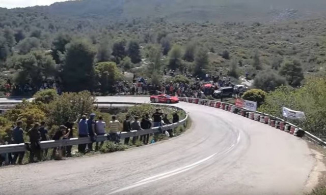 Εκτός δρόμου Φεράρι στην Ανάβαση Ριτσώνας  (vid)
