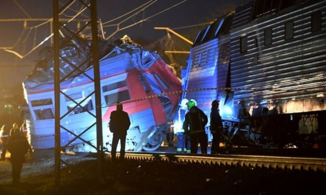 Πανικός στη Μόσχα από σύγκρουση τρένων - Δεκάδες τραυματίες (pics+vids)