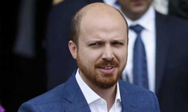 Εθνικιστικό παραλήρημα από το γιο του Ερντογάν: Χέρι με χέρι ρίξαμε τους Έλληνες στη θάλασσα