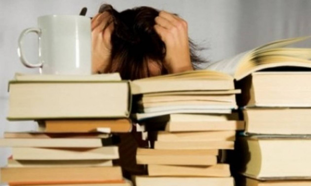 Σοκ στην Αθήνα: Καθηγητής Χημείας βιντεοσκοπούσε μαθήτριες στην τουαλέτα