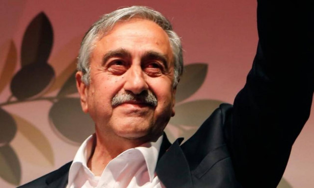 «Καλό Πάσχα» στα ελληνικά από τον Μουσταφά Ακιντζί