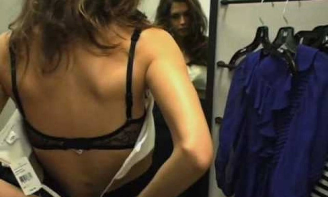 Προσοχή: Αν δείτε αυτό σε τουαλέτα ή δοκιμαστήριο πρέπει να το καταγγείλετε αμέσως! (video+pics)