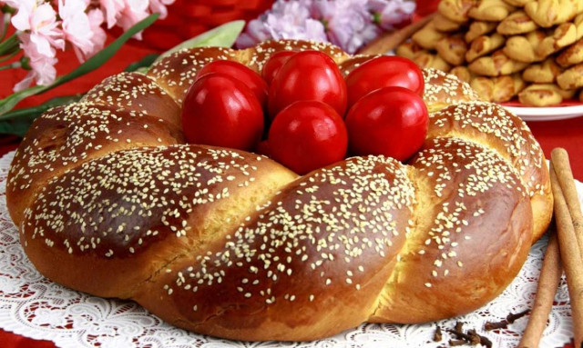 Πάσχα 2017: Εθιμο της ημέρας ταξιδεύει από την Ικαρία στην ξενιτιά της Αυστραλίας