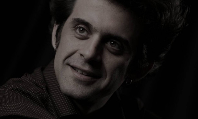 Ο Πέτρος Μάλαμας έρχεται για ένα μοναδικό live στον Σταυρό του Νότου.