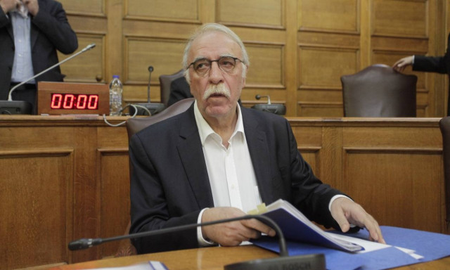 Επιμένει ο Βίτσας: Δεν θα υπάρξουν νέα μέτρα για το 2017 και το 2018