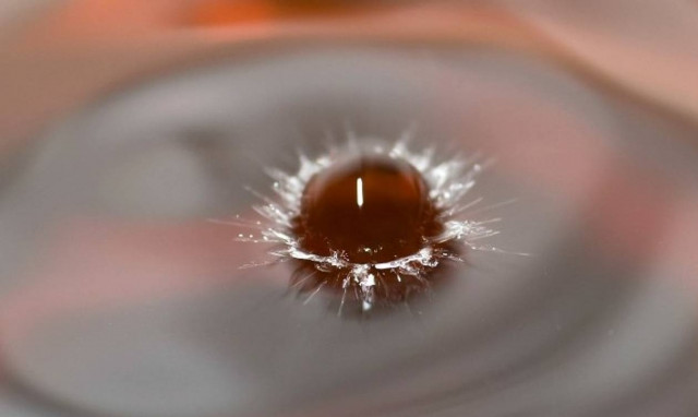 Απίστευτο! Καταρρίφθηκε νόμος του Νεύτωνα