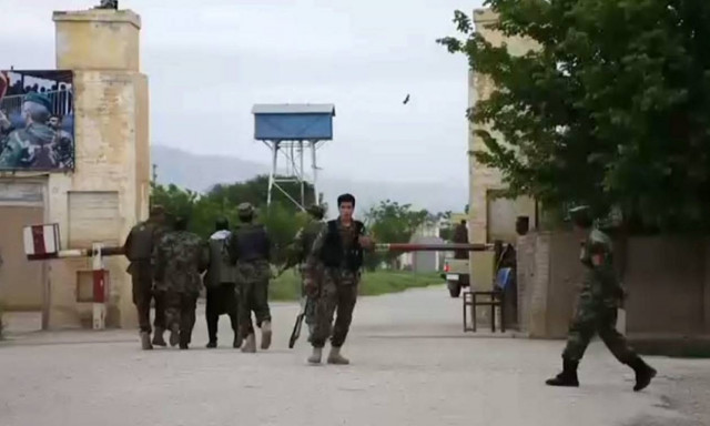 Αφγανιστάν: Δεκάδες στρατιώτες νεκροί σε επίθεση των Ταλιμπάν