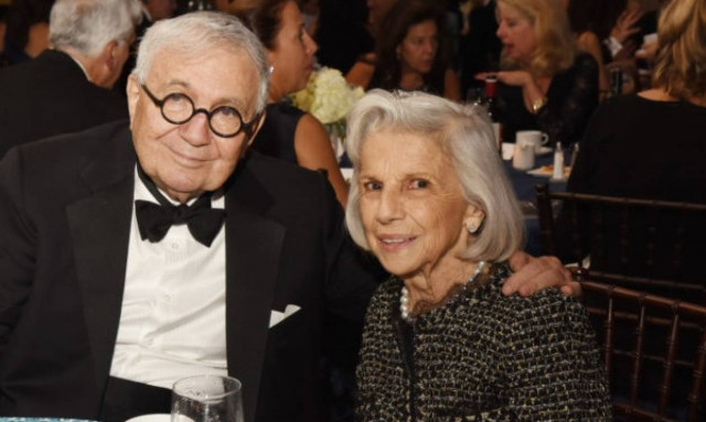 Το Πανελλήνιο Ιδρυμα Υποτροφιών τιμά τον ομογενή επιχειρηματία Τζον Παπατζόν