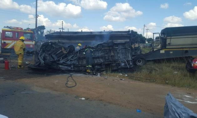 Τραγωδία: Νεκροί 20 μαθητές σε τροχαίο δυστύχημα (pic)