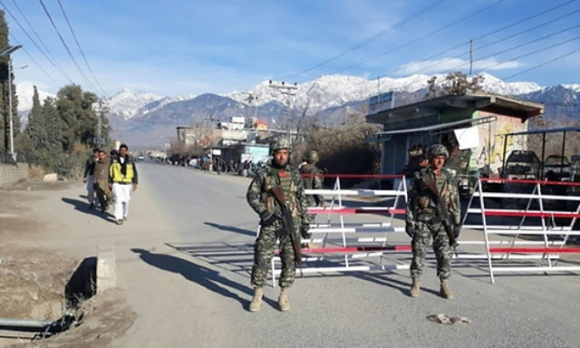 Αιματηρή επίθεση αυτοκτονίας στο Πακιστάν