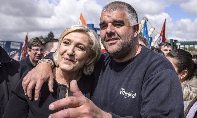 Εκλογές Γαλλία 2017: Πρώτη στην προεκλογική προτίμηση των Γάλλων ψηφοφόρων αναδεικνύεται η Λεπέν