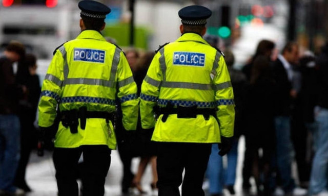 Πανικός στη Σκωτία από ύποπτα δέματα που στάλθηκαν σε βουλευτές