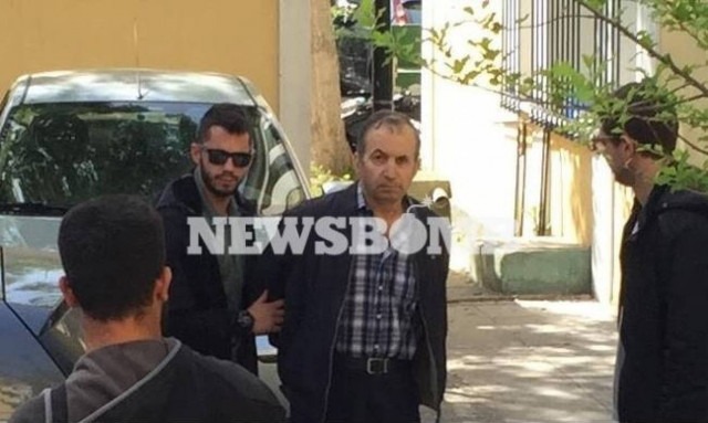 Ανατριχίλα: Δείτε τι έκανε ο πατέρας της 6χρονης Στέλλας αμέσως μετά τη δολοφονία του παιδιού του