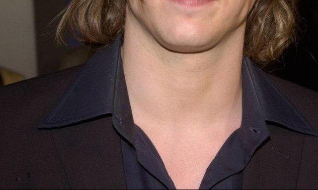 Σοκάρει η αυτοκτονία γνωστού ηθοποιού (pics)