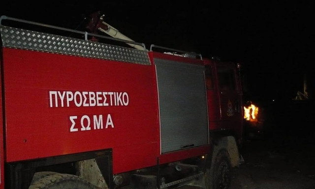 Υπό μερικό έλεγχο η φωτιά στην Πούντα Αιγιαλείας - Κατασβέστηκε η πυρκαγιά στα «Μάρμαρα»