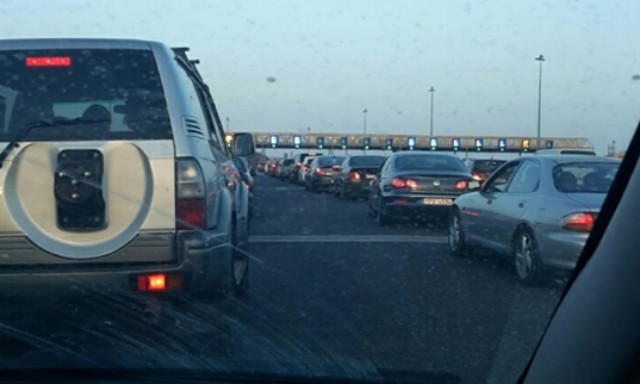 ΤΩΡΑ: Επιστρέφουν οι εκδρομείς της Πρωτομαγιάς – Αυξημένη κίνηση στις εθνικές οδούς