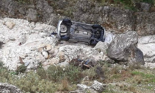Τραγωδία στο Πήλιο - Αυτοκίνητο έπεσε στο γκρεμό