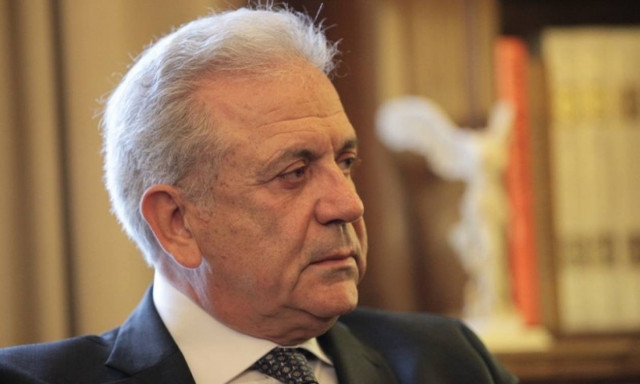 Κομισιόν: Παράταση για έξι μήνες στους προσωρινούς ελέγχους στη ζώνη Σένγκεν