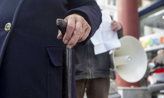 Ασφαλιστικό: Πώς θα βγείτε στη σύνταξη έως και 12 χρόνια νωρίτερα