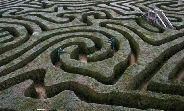 Κι όμως υπάρχει ένας κρυμμένος λαβύρινθος στο λιμάνι του Πειραιά!