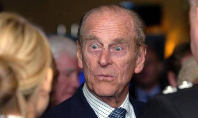 Πρίγκηπας Φίλιππος: Αυτές είναι οι πιο ξεκαρδιστικές γκάφες του σύζυγου της βασίλισσας Ελισάβετ