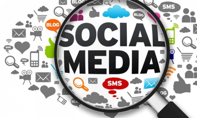 Δεν λέμε την αλήθεια στα social media