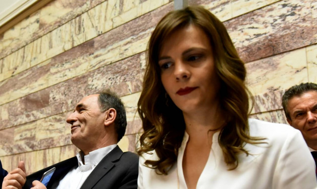 Επιμένει η Αχτσιόγλου: Τα 2/3 των συνταξιούχων δεν θα υποστούν καμία μεταβολή στις συντάξεις τους